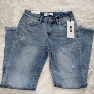 Women's mica brand Light Blue Distressed Cropped Jeans NWT Size 26
